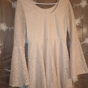 Elegant Cream Lace Dress